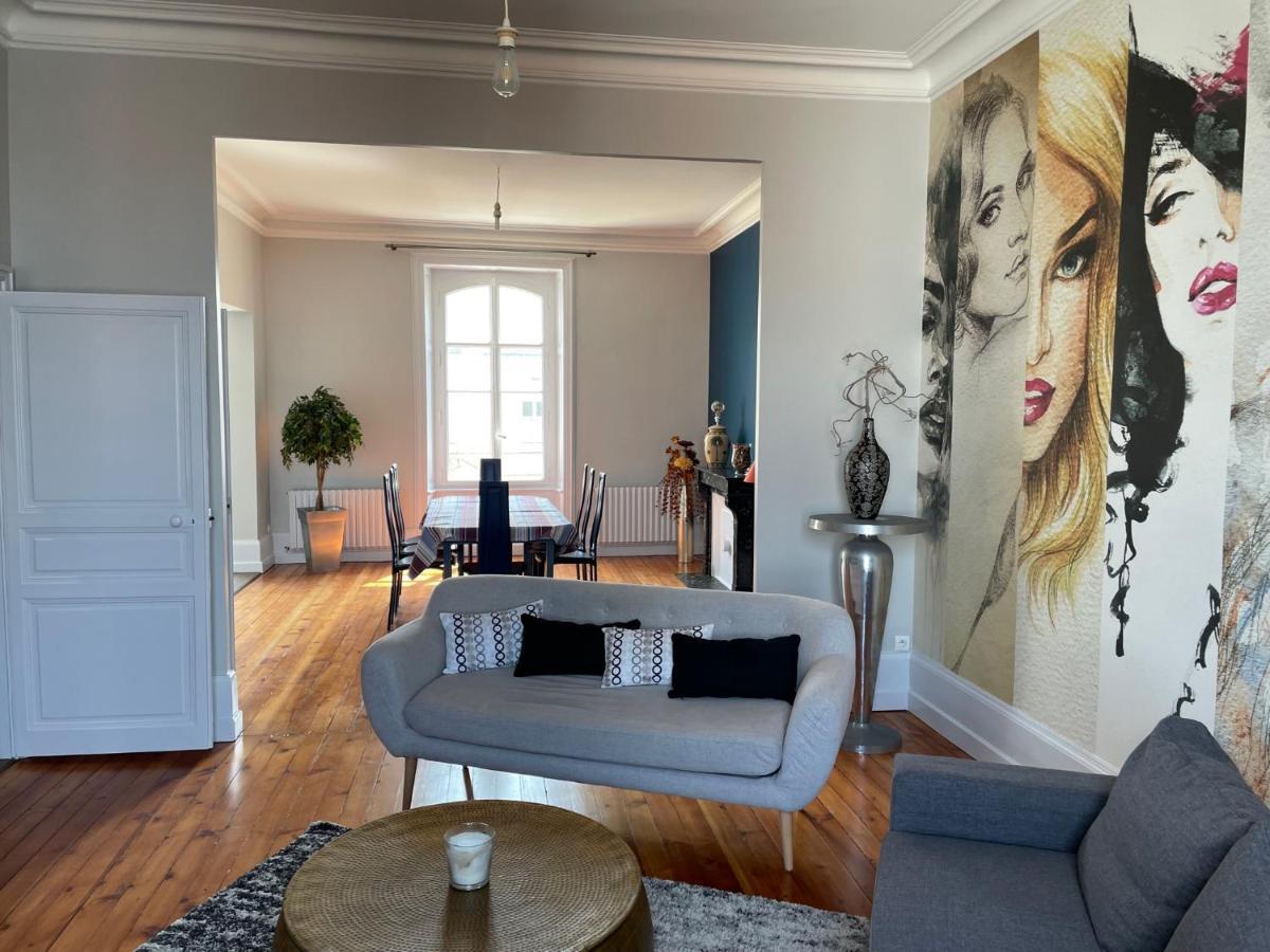 appartement entièrement rénové de 100 M2 à 2 pas de la plage Les Sables-dʼOlonne Extérieur photo