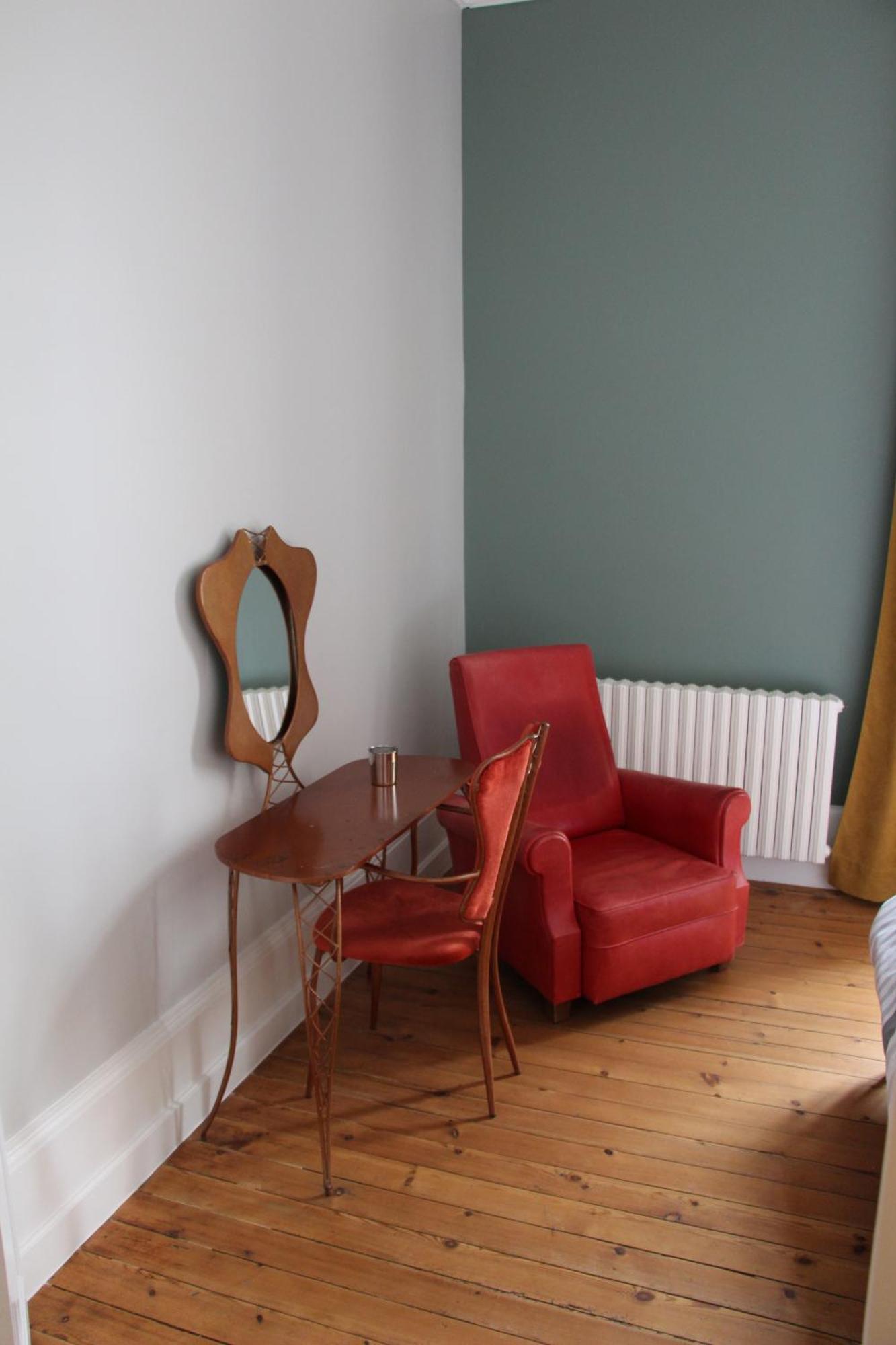 appartement entièrement rénové de 100 M2 à 2 pas de la plage Les Sables-dʼOlonne Extérieur photo
