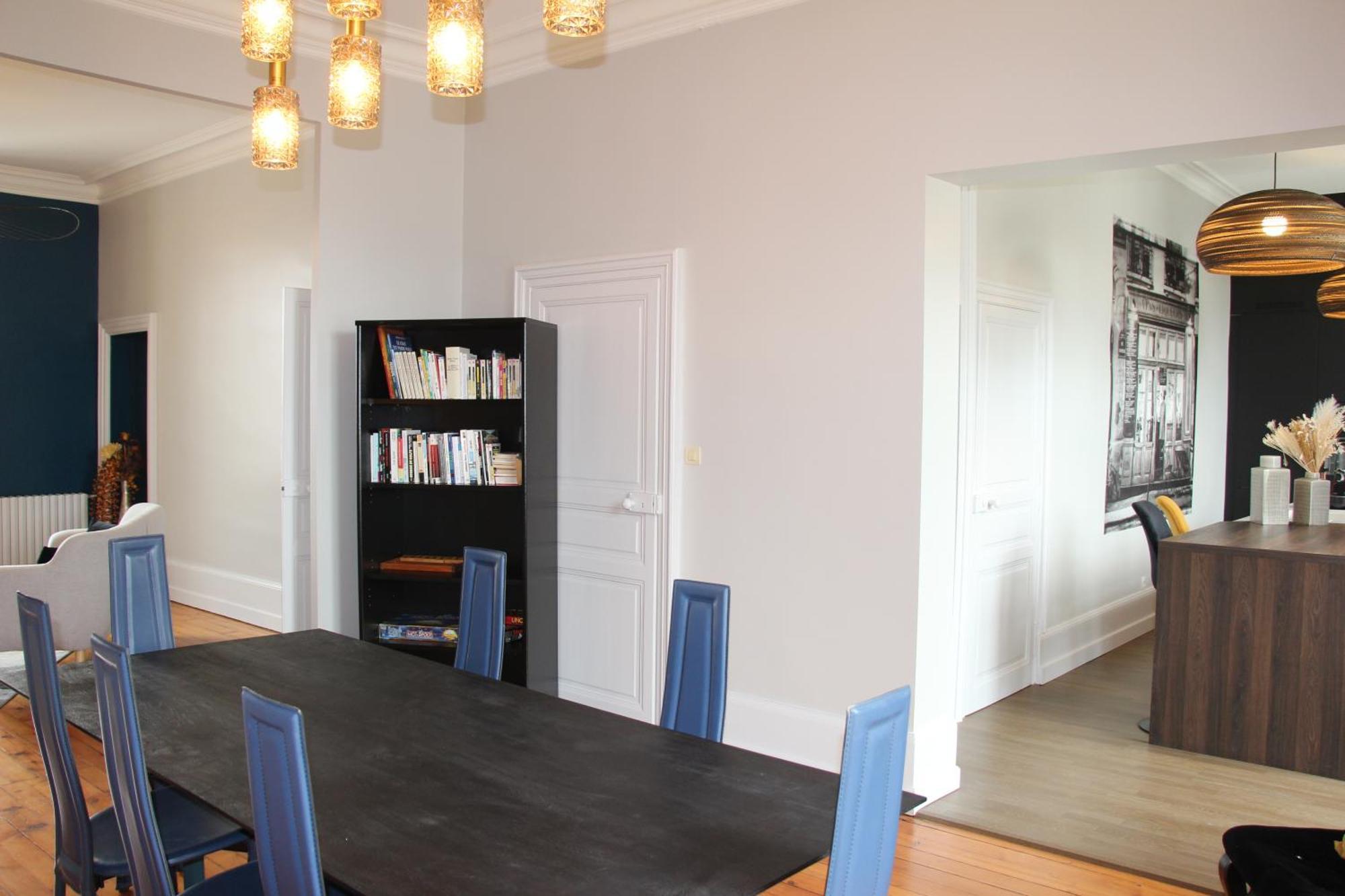appartement entièrement rénové de 100 M2 à 2 pas de la plage Les Sables-dʼOlonne Extérieur photo