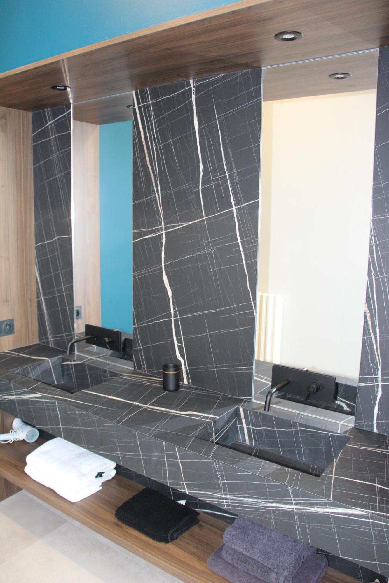 appartement entièrement rénové de 100 M2 à 2 pas de la plage Les Sables-dʼOlonne Extérieur photo